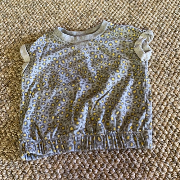 GAP Other - Gap Kids girl’s yellow, gray leopard shirt size S like new